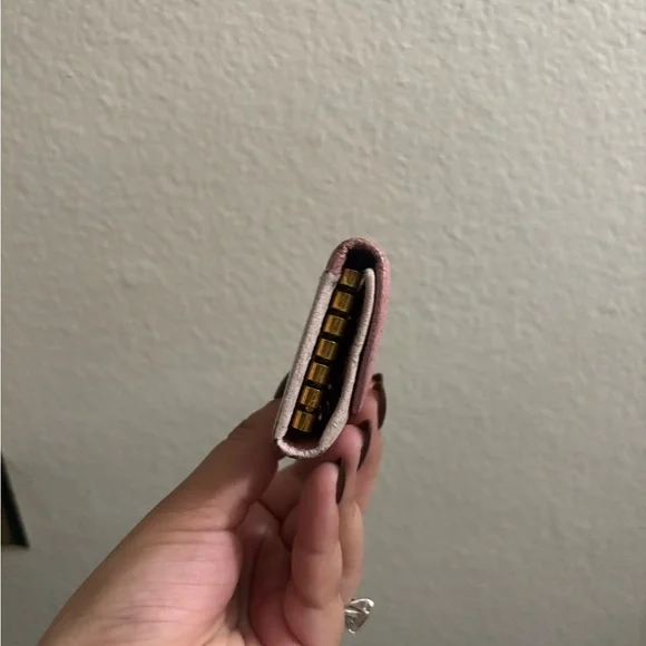 Miu miu two toned bicolor key case pink x light pink 6 keys - Picture 4 of 7